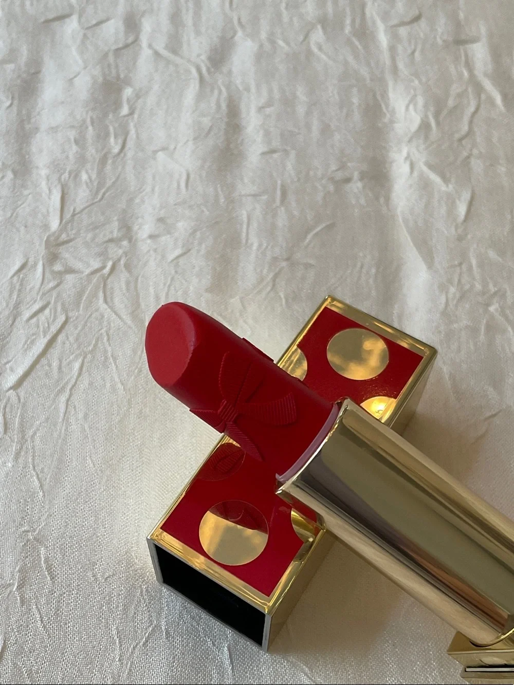 Estee Lauder, limited edition, Red Robin Lipstick